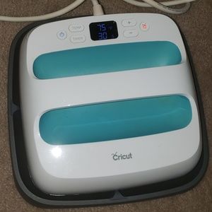 Cricut EasyPress Sky Blue, 9" x 9"